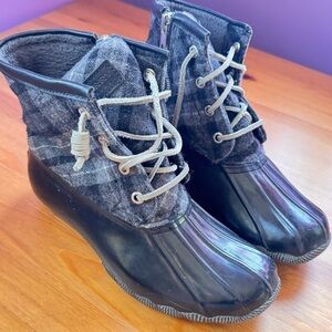Sperry duck boots
